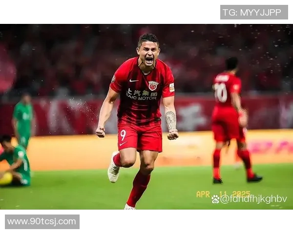 怀念绿茵场上的传奇人物去逝足球明星名单回顾与致敬 怀念绿茵场上的传奇人物去逝足球明星名单回顾与致敬